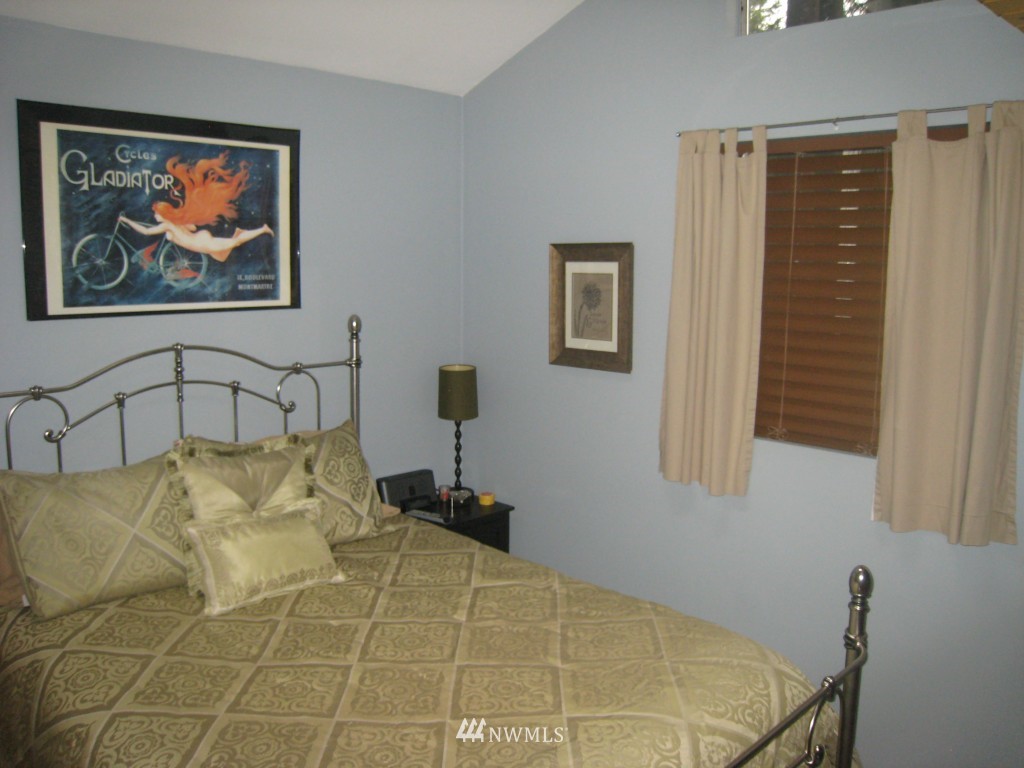 12005 Welcome Road Glacier, WA 98244 - Photo 4 of 18 Gallery Image 4