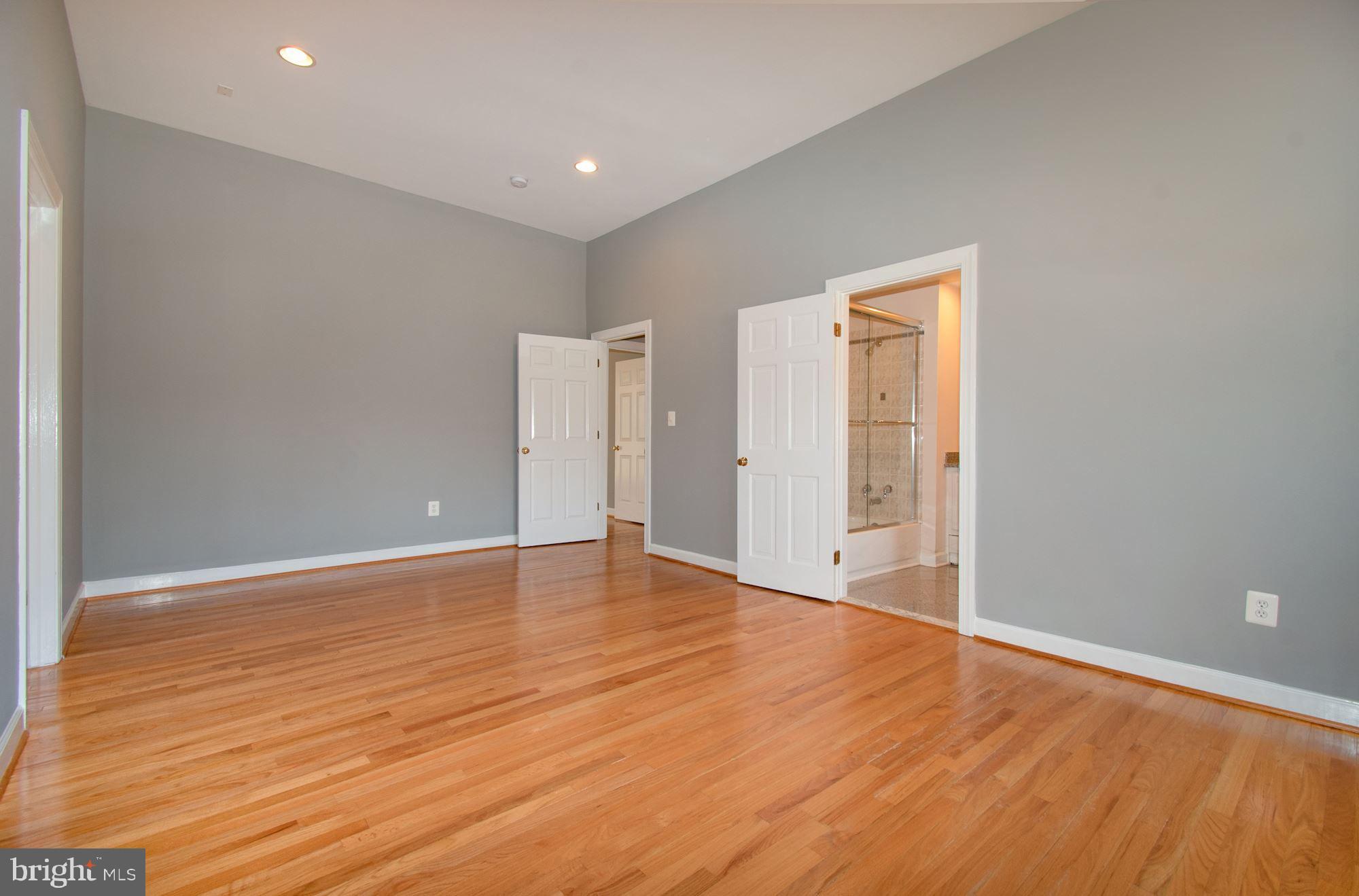 11261 South Glen Road Potomac, MD 20854 - Photo 19 of 55 Main Level Bedroom 2