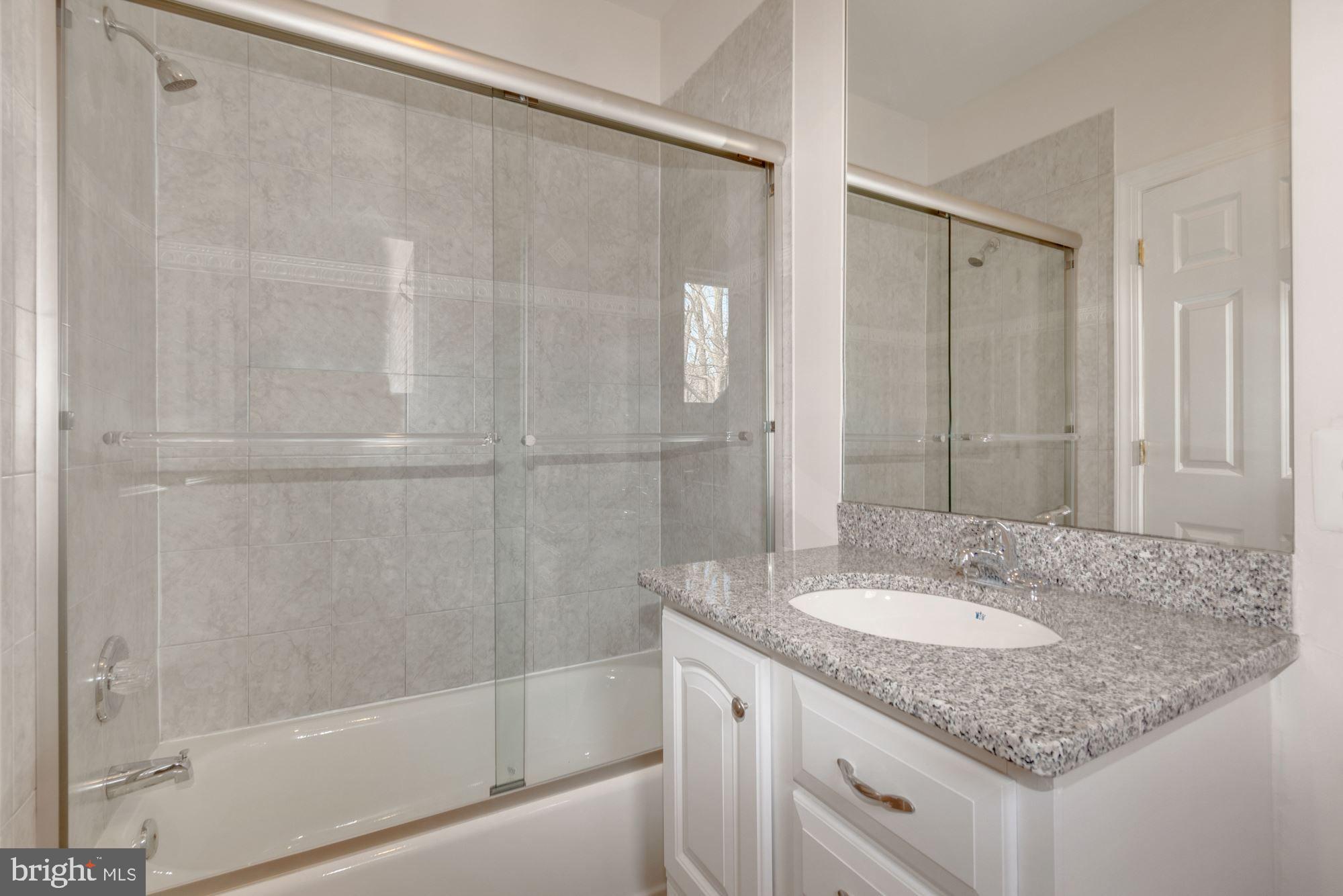 11261 South Glen Road Potomac, MD 20854 - Photo 32 of 55 Full Bath
