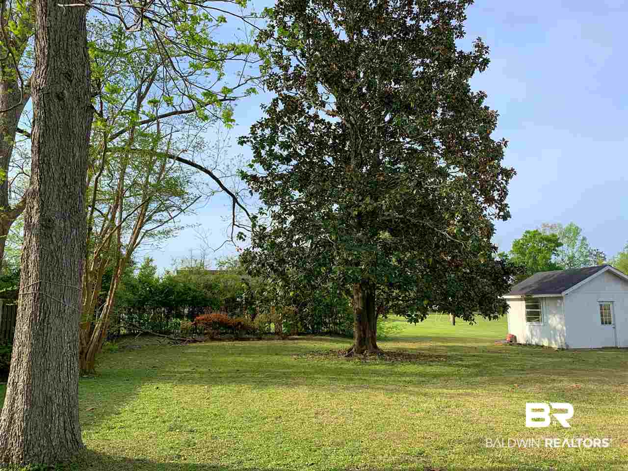 105 Davison Street Brewton, AL 36426 - Photo 2 of 13