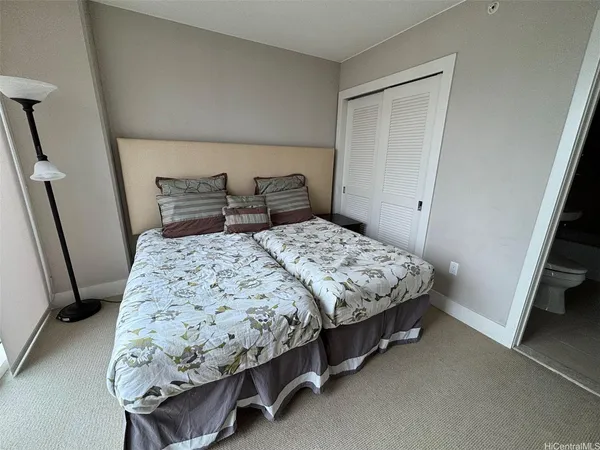 $4,100 | 1837 Kalakaua Avenue, Unit 2202, Honolulu, HI 96815
