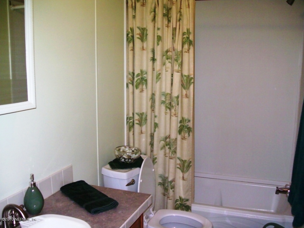 248 Tanner Road Florahome, FL 32140 - Photo 19 of 28 Main Bath
