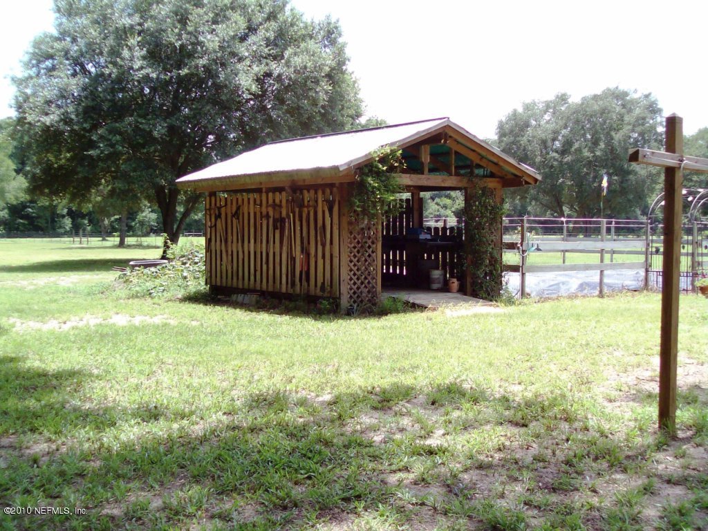 248 Tanner Road Florahome, FL 32140 - Photo 10 of 28 Woodshed