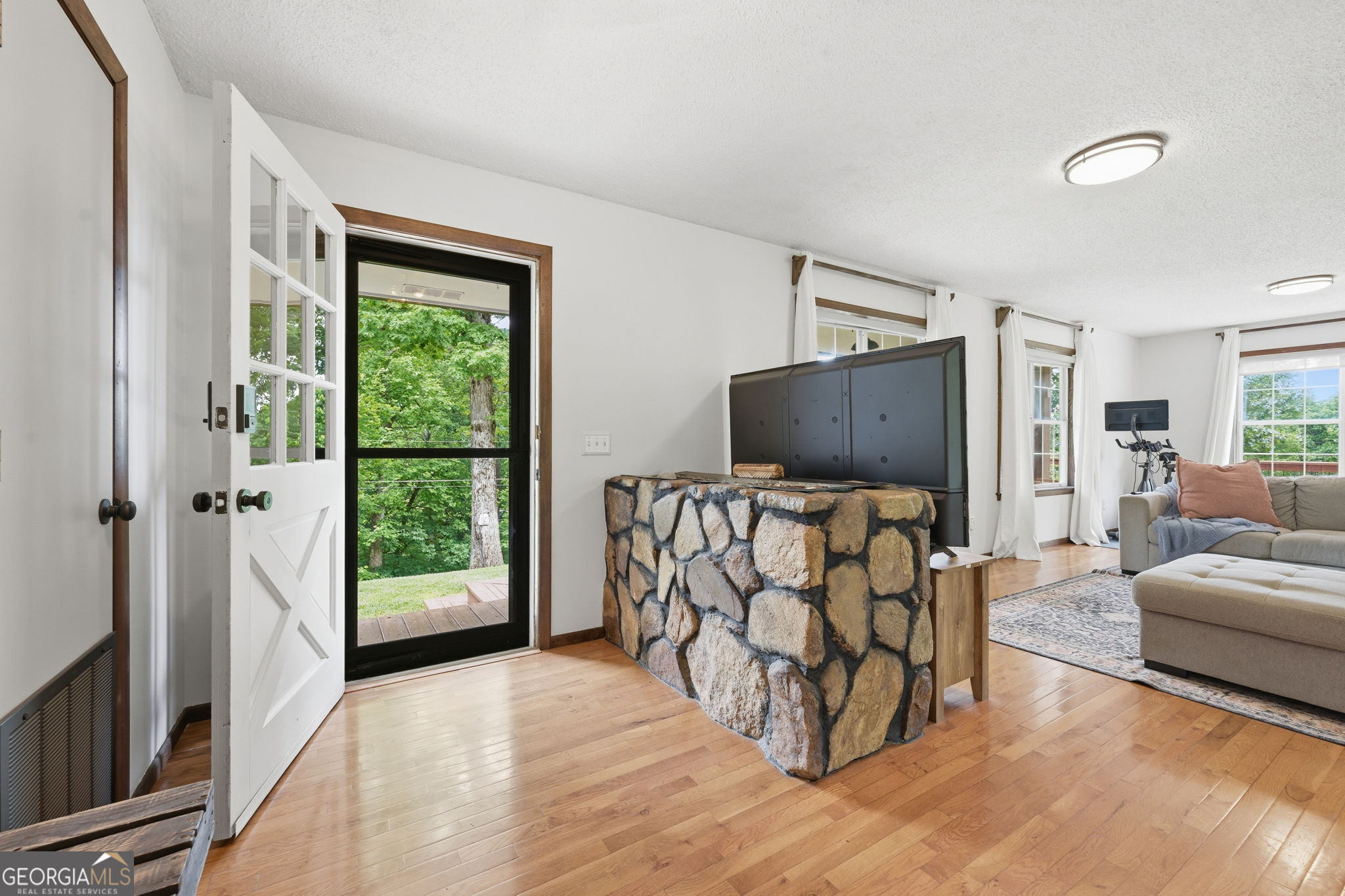 305 White Mountain Road Marble, NC 28905 - Photo 3 of 37