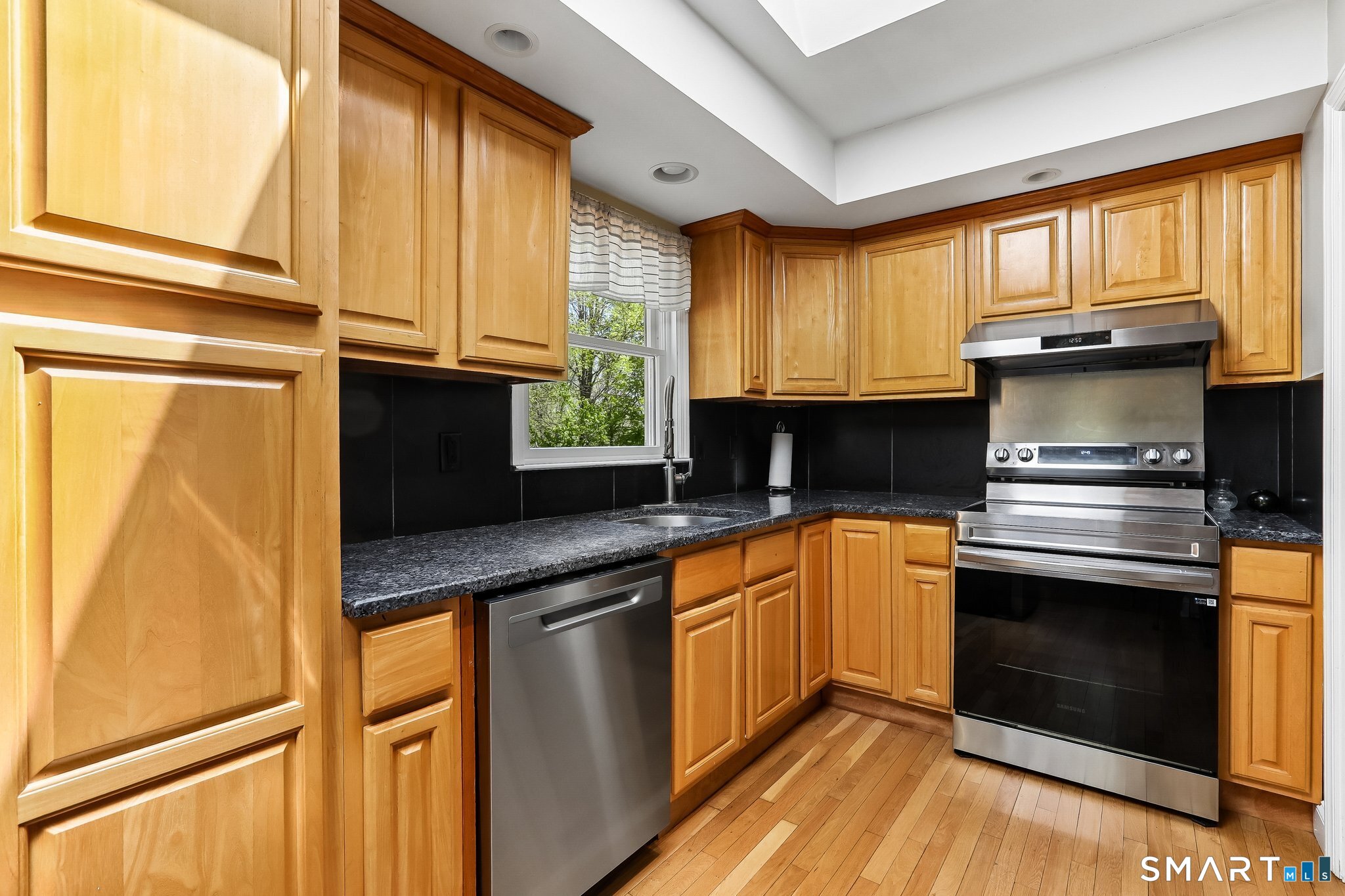 22 Old Sib Road Ridgefield, CT 06877 - Photo 7 of 25