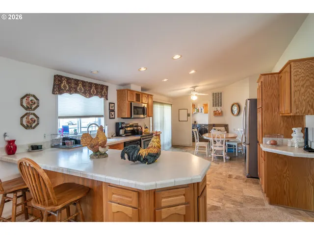 $135,000 | 104 Willamina Lane, Roseburg, OR 97470