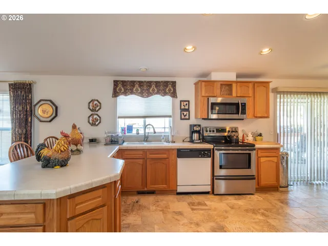 $135,000 | 104 Willamina Lane, Roseburg, OR 97470