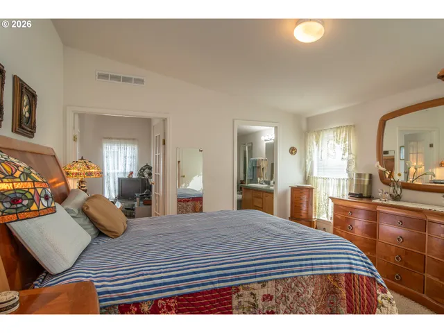 $135,000 | 104 Willamina Lane, Roseburg, OR 97470