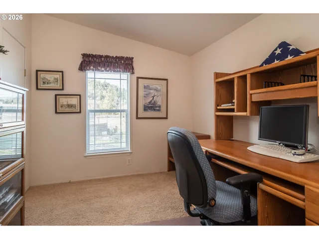 $135,000 | 104 Willamina Lane, Roseburg, OR 97470