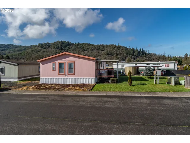 $135,000 | 104 Willamina Lane, Roseburg, OR 97470