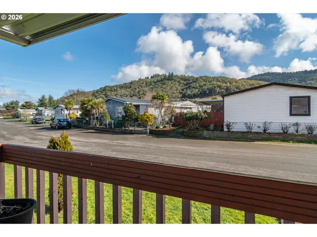 $135,000 | 104 Willamina Lane, Roseburg, OR 97470
