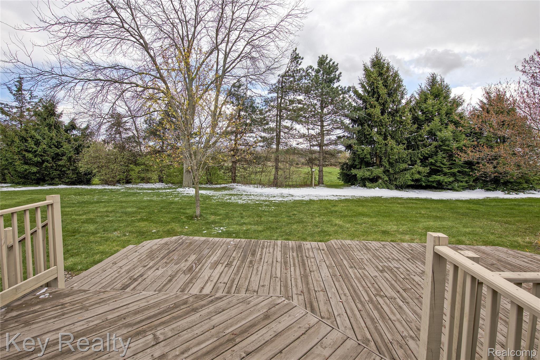 345 West Sigler Road Carleton, MI 48117 - Photo 8 of 28 345 W Sigler-8.jpg