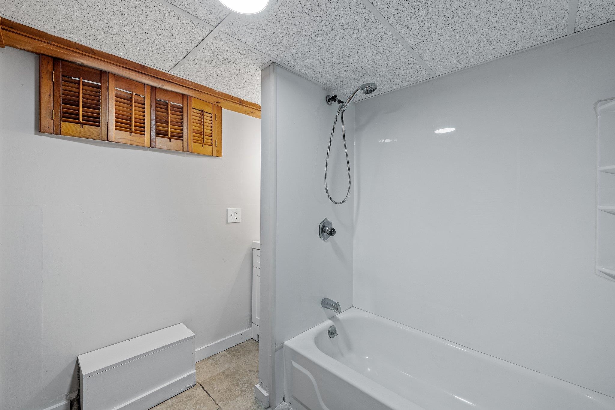 2 Apollo Road Londonderry, NH 03053 - Photo 35 of 40