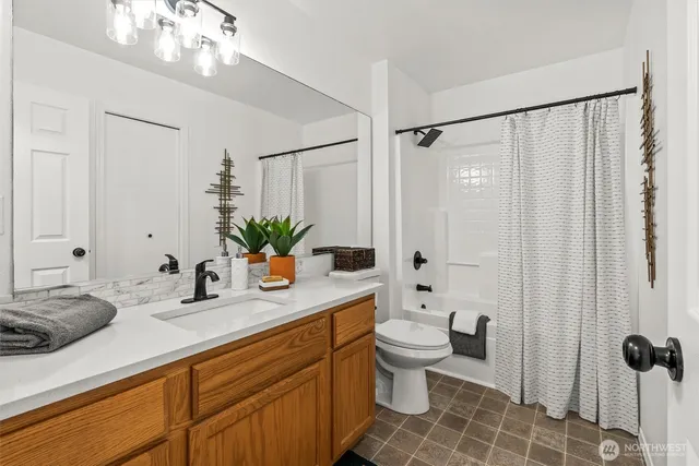 $449,950 | 8923 161st Street East, Puyallup, WA 98375