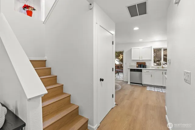 $449,950 | 8923 161st Street East, Puyallup, WA 98375