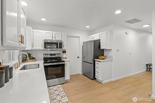 $449,950 | 8923 161st Street East, Puyallup, WA 98375