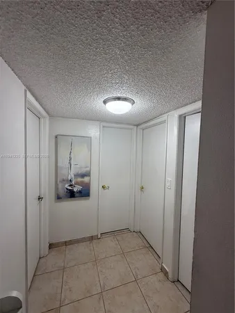 $2,400 | 1950 West 54th Street, Unit 409, Hialeah, FL 33012