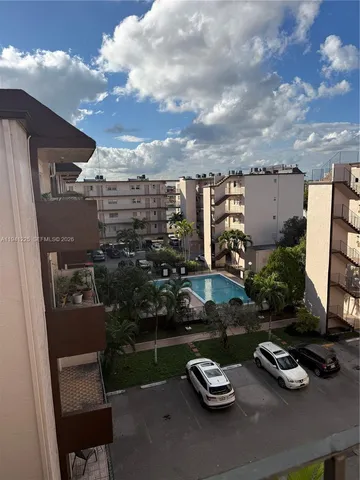 $2,450 | 1950 West 54th Street, Unit 409, Hialeah, FL 33012