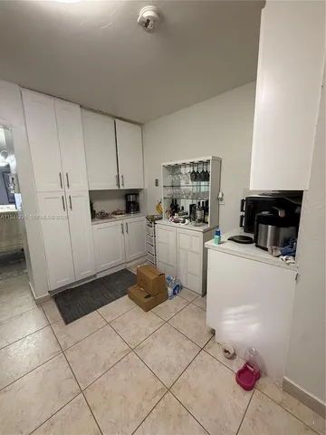$2,450 | 1950 West 54th Street, Unit 409, Hialeah, FL 33012