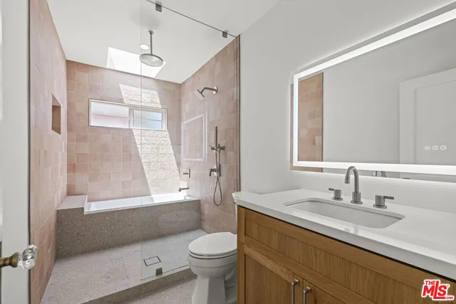 $9,990 | 11151 Hortense Street, North Hollywood, CA 91602