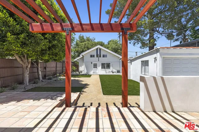 $9,990 | 11151 Hortense Street, North Hollywood, CA 91602