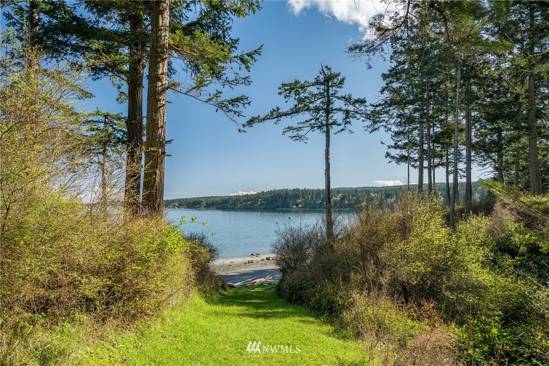2331 Bakerview Road Lopez Island, WA 98261 - Photo 17 of 21