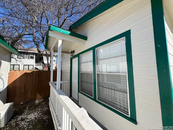 $775 | 825 West Russell Place, Unit 3, San Antonio, TX 78212