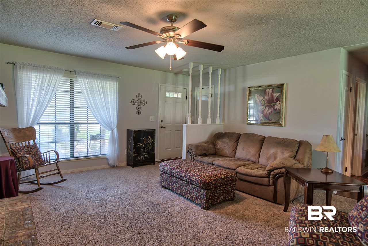 7450 Oak Drive Foley, AL 36535 - Photo 9 of 31 Natural Lighting