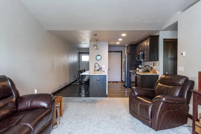 $332,900 | 4842 North Marlo Way, Unit 35, Appleton, WI 54913