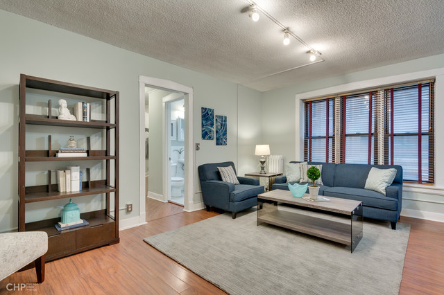 725 West Sheridan Road, Unit 202 Chicago, IL 60613 - Photo 3 of 22