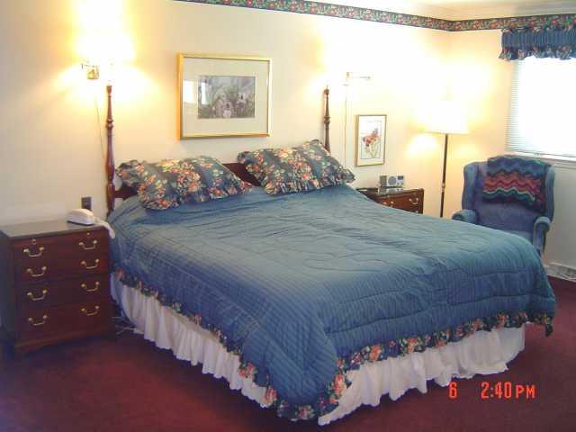 4538 Sylvan Road Indianapolis, IN 46228 - Photo 10 of 11 Gallery Image 10