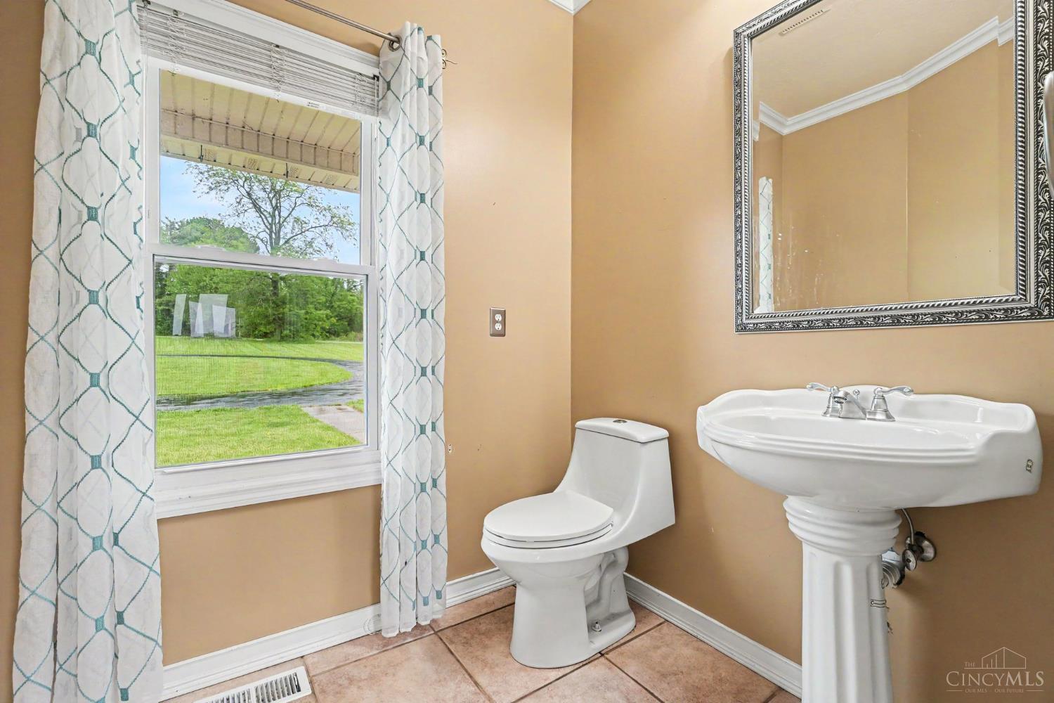 5791 State Road Hamilton, OH 45013 - Photo 19 of 44 Gallery Image 19