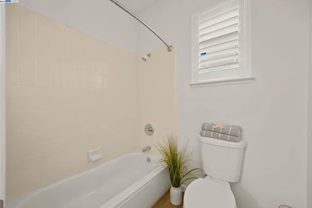 $999,949 | 1708 Latigo Lane, Healdsburg, CA 95448