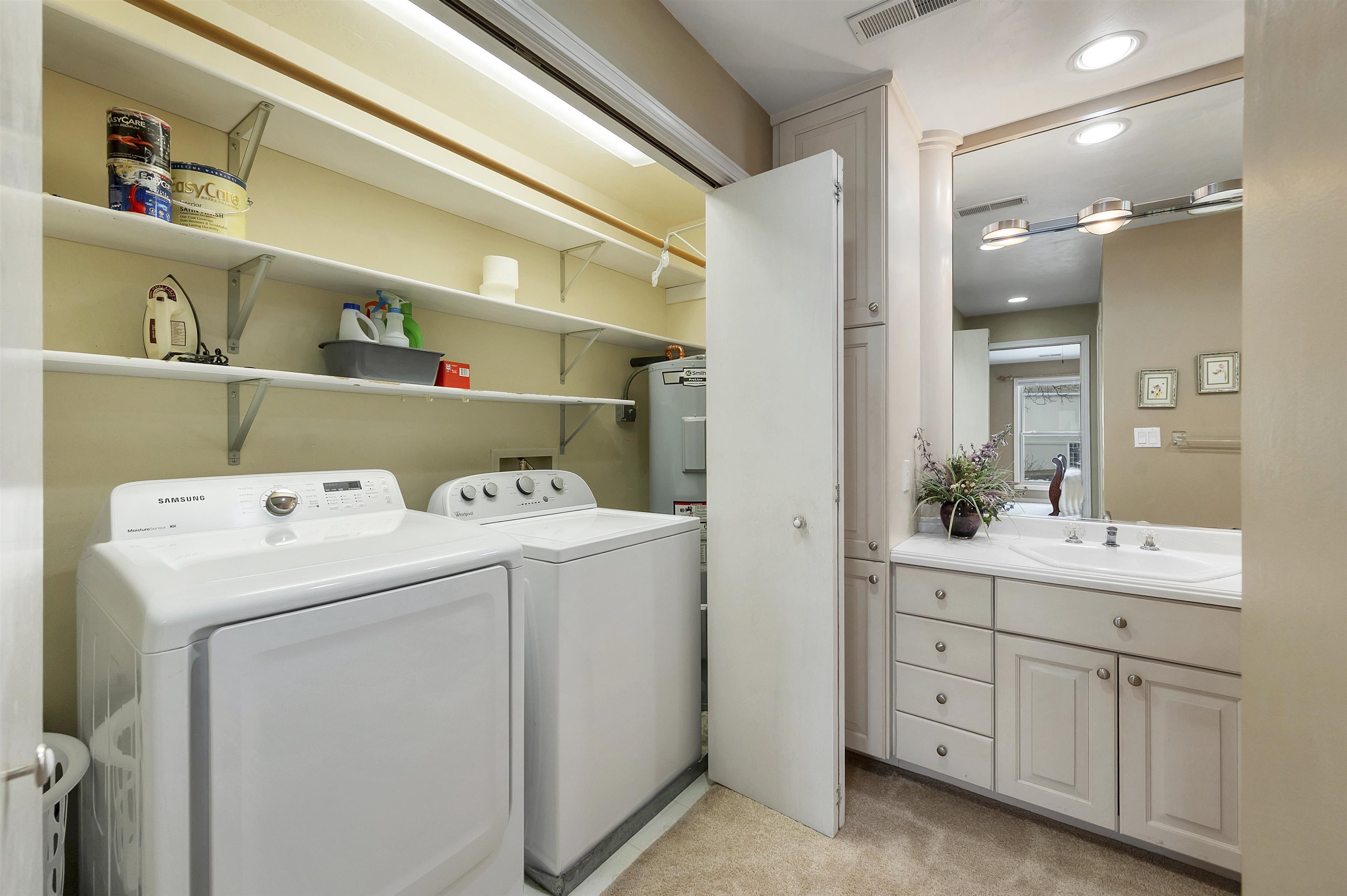 1600 Rustic Oaks Court, Unit 28 Green Bay, WI 54301 - Photo 23 of 45