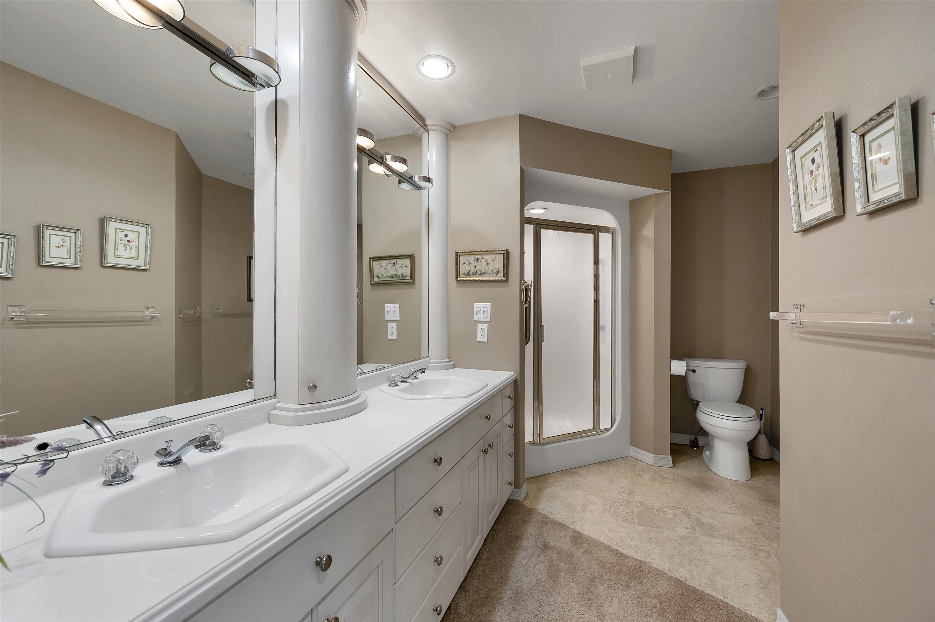 1600 Rustic Oaks Court, Unit 28 Green Bay, WI 54301 - Photo 24 of 45