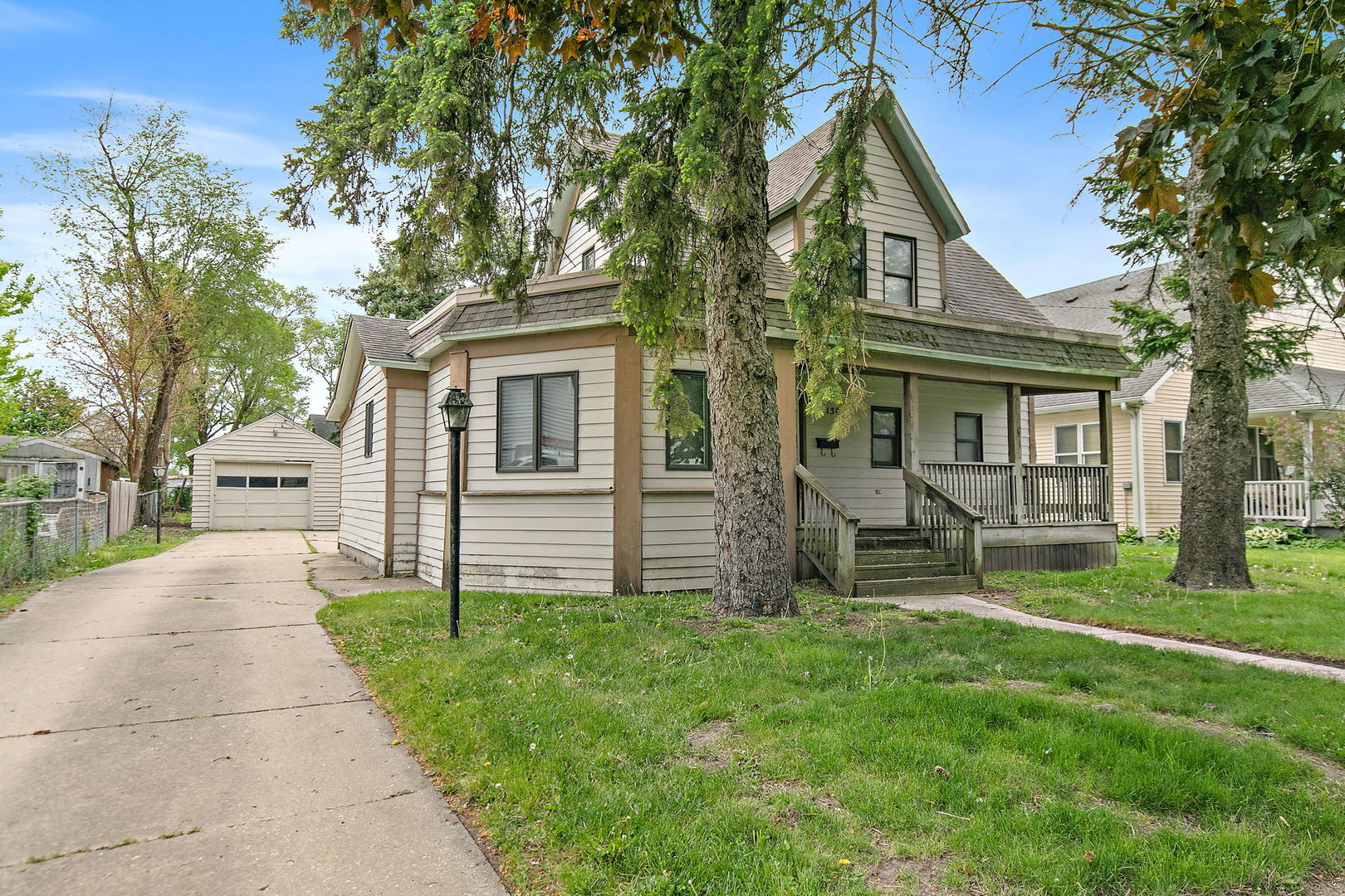1302 State Street DeKalb, IL 60115 - Photo 2 of 21