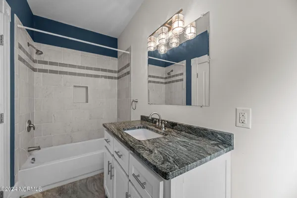 $2,115 | 1220 National Avenue, New Bern, NC 28560