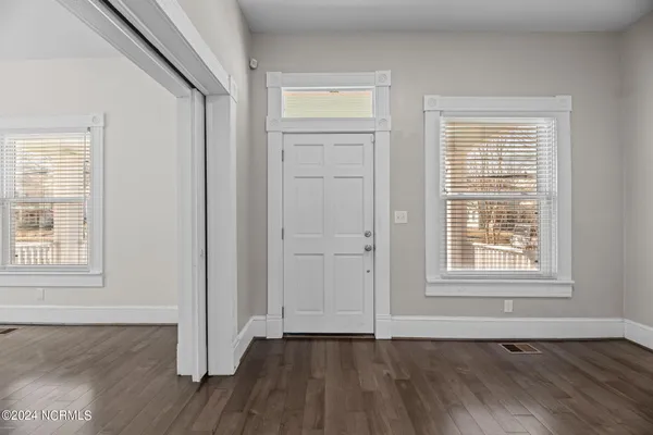 $2,115 | 1220 National Avenue, New Bern, NC 28560
