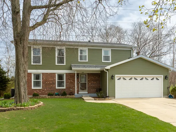 $539,900 | 1201 Scarlet Drive, Addison, IL 60101