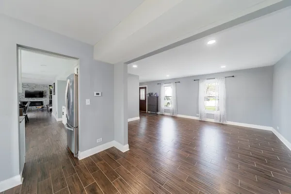 $539,900 | 1201 Scarlet Drive, Addison, IL 60101