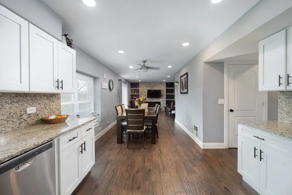 $539,900 | 1201 Scarlet Drive, Addison, IL 60101
