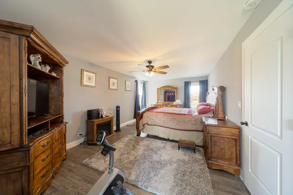 $539,900 | 1201 Scarlet Drive, Addison, IL 60101