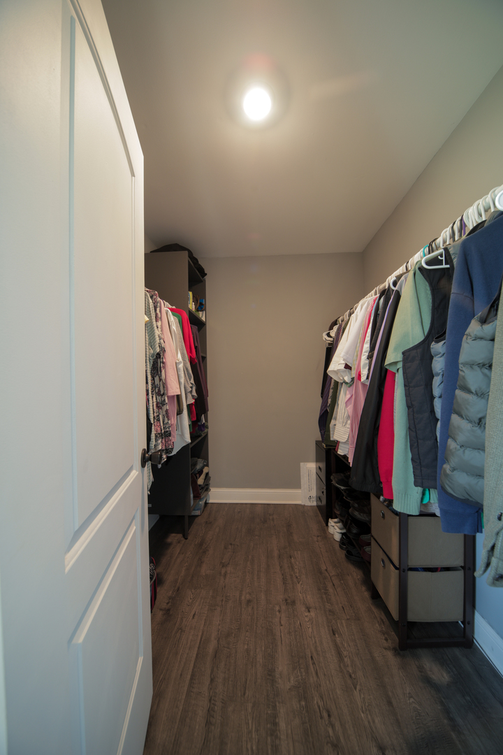 1201 Scarlet Drive Addison, IL 60101 - Photo 9 of 19