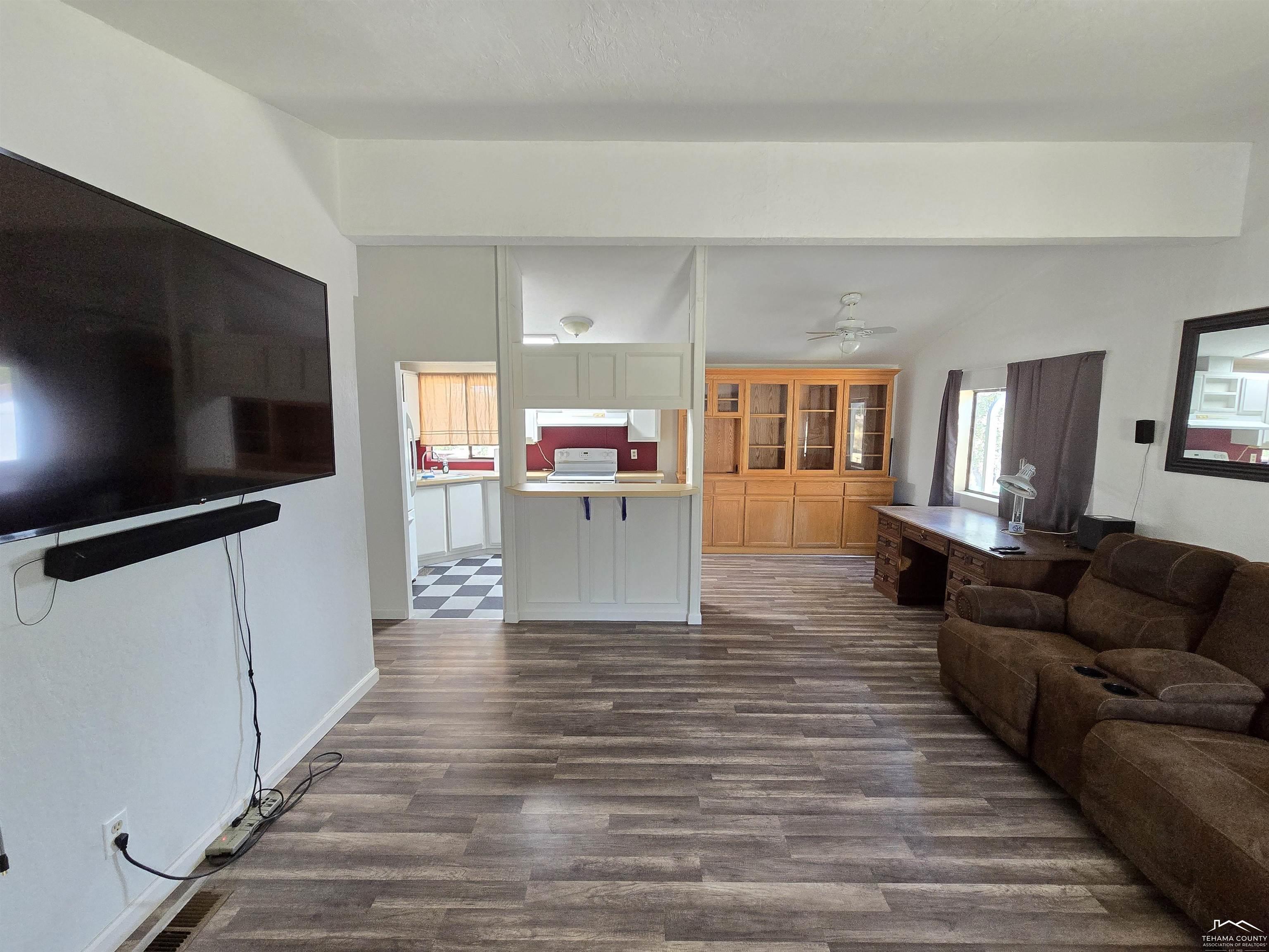 18600 Quail Ridge Road Cottonwood, CA 96022 - Photo 2 of 31