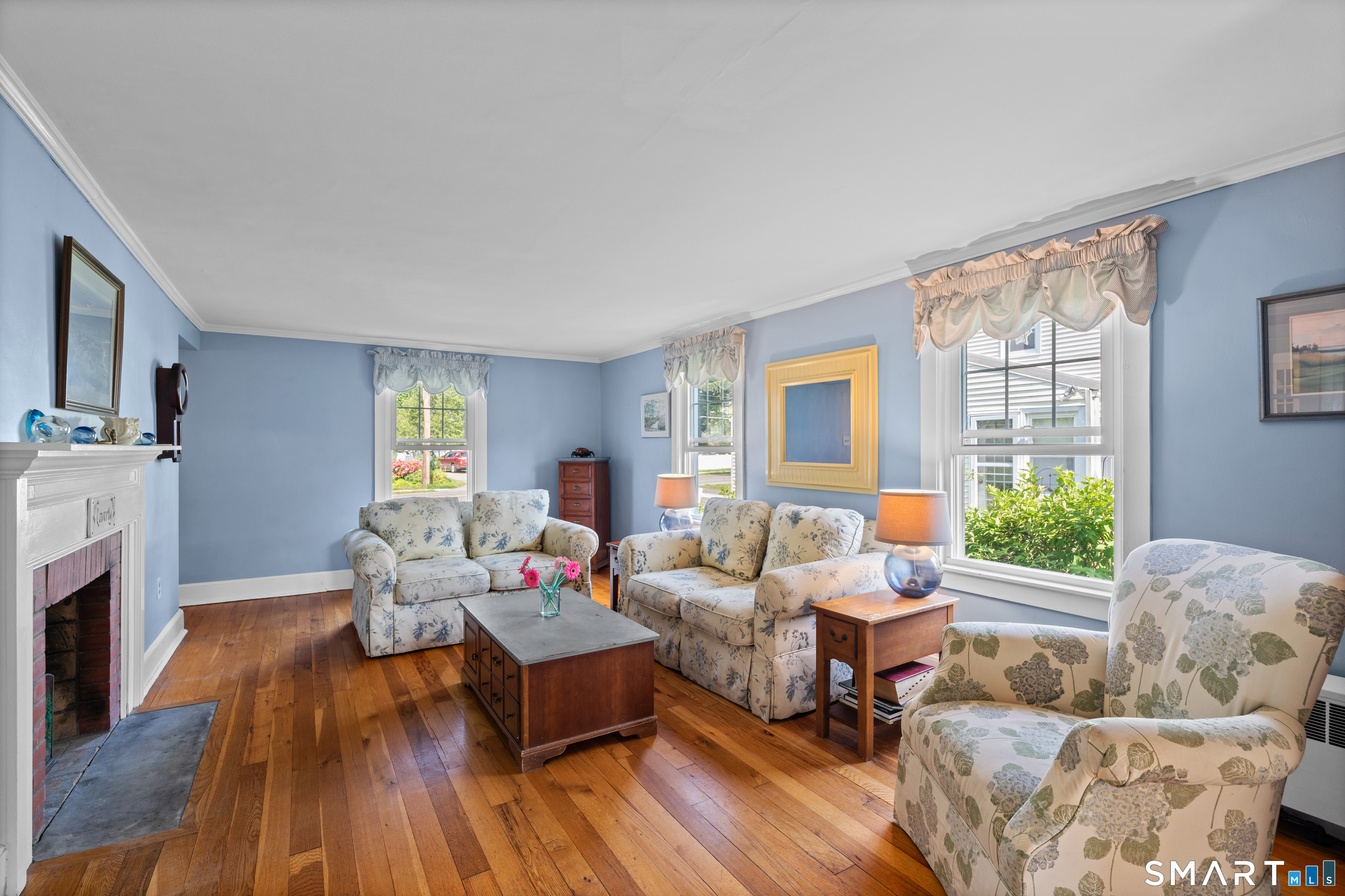 16 Lynde Street Old Saybrook, CT 06475 - Photo 6 of 30