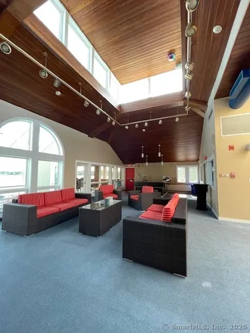 $3,500 | 69 Harbour Close, Unit 69, New Haven, CT 06519