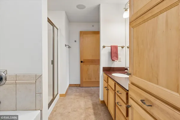 $319,000 | 1215 North Lakeshore Drive, Unit 307, Lake City, MN 55041