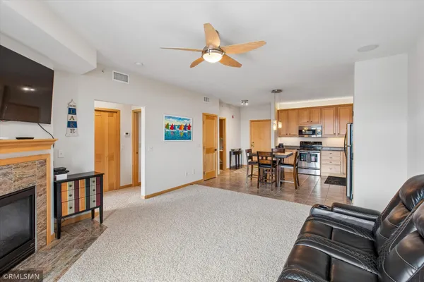 $319,000 | 1215 North Lakeshore Drive, Unit 307, Lake City, MN 55041