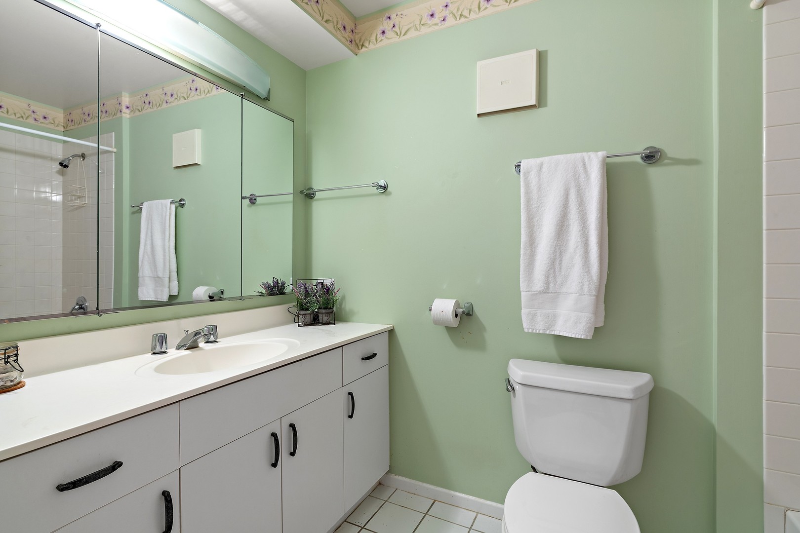 5020 Arbor Lane, Unit 203 Northfield, IL 60093 - Photo 14 of 19