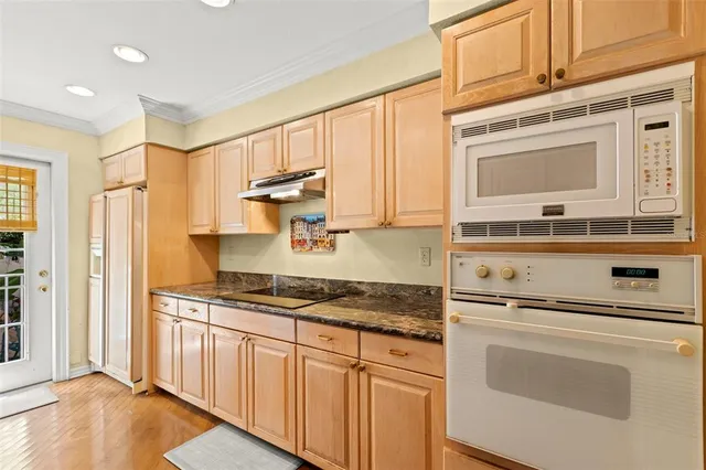 a view of a livingroom with furniture window and outside view